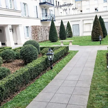 公寓 5 Mins From Disneyland & Val D'europe - 2 Mins From Train Station - Nuage D'arianne *